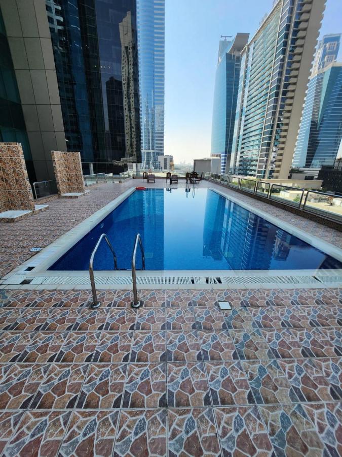 Furnished Studio Apartment Near Business Bay Metro Station 두바이 외부 사진