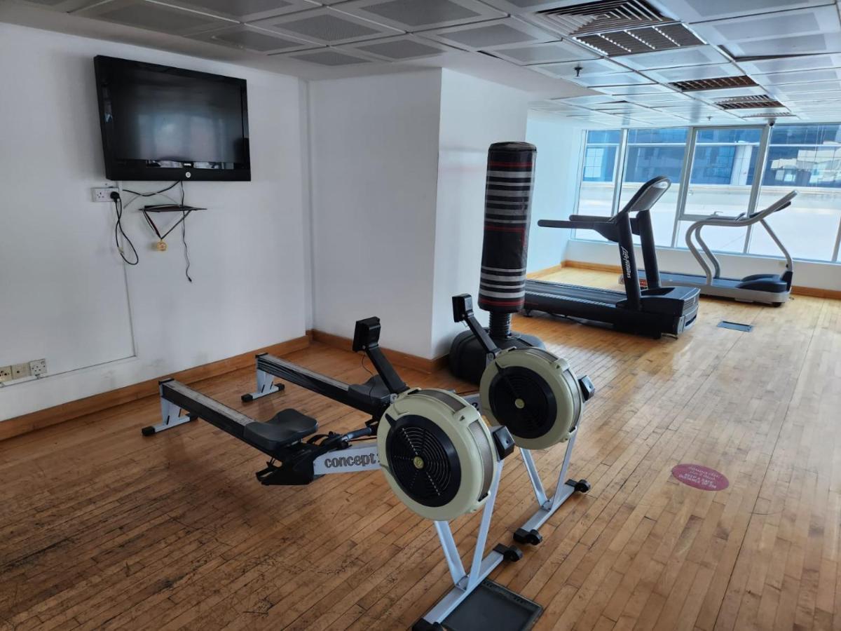 Furnished Studio Apartment Near Business Bay Metro Station 두바이 외부 사진