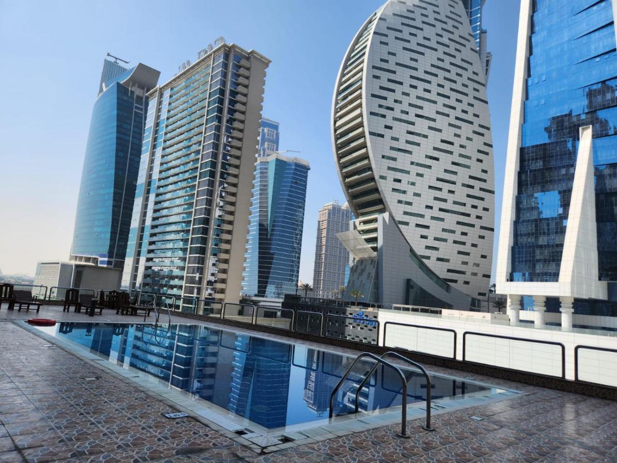 Furnished Studio Apartment Near Business Bay Metro Station 두바이 외부 사진
